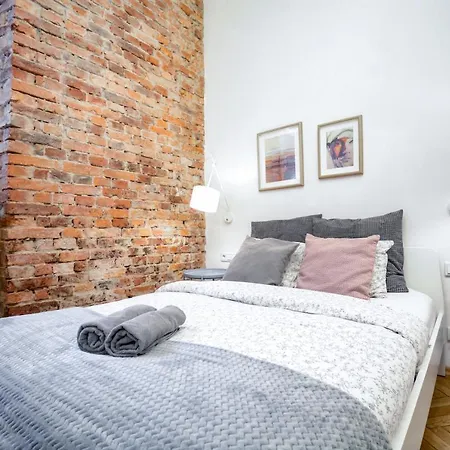 Lägenhetshotell Lion Kraków