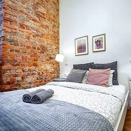 Aparthotel Lion 3*